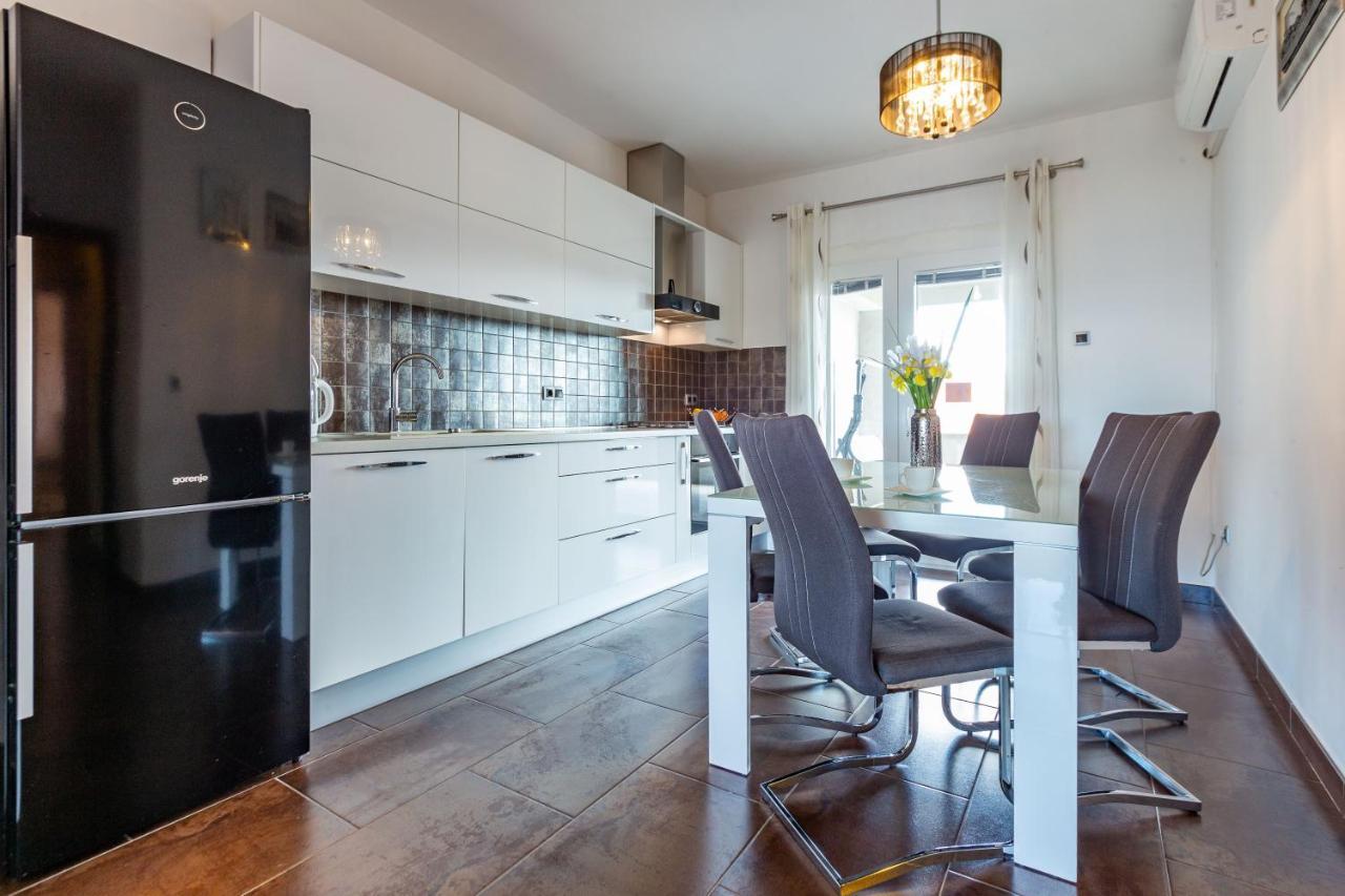 Sukošan Rs Two Bedroom Apartment מראה חיצוני תמונה