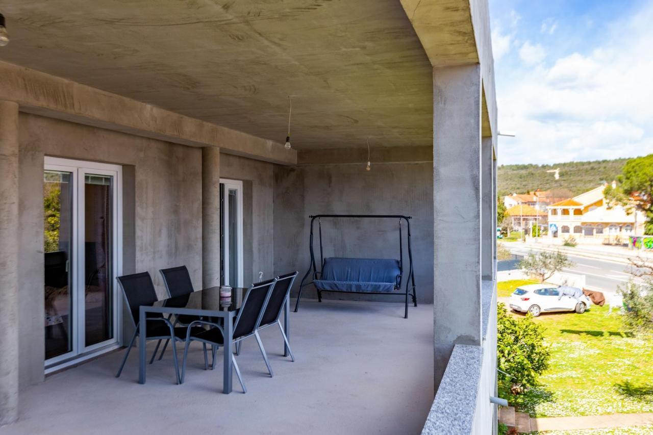 Sukošan Rs Two Bedroom Apartment מראה חיצוני תמונה