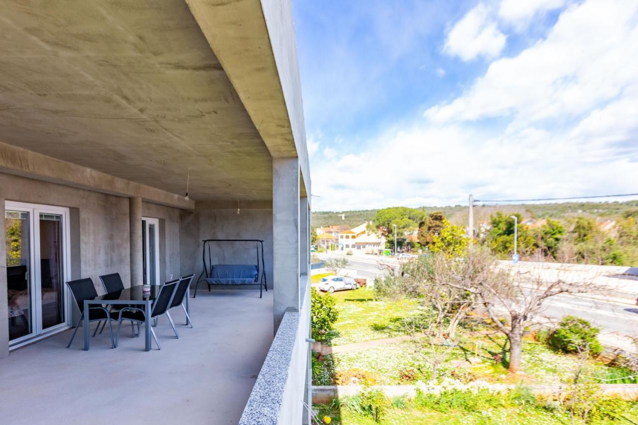 Sukošan Rs Two Bedroom Apartment מראה חיצוני תמונה